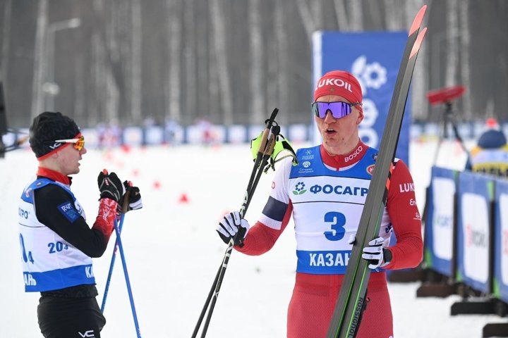 Александр Большунов выиграл в Казани скиатлон. Динар Фатыхов / realnoevremya.ru