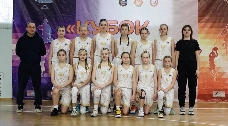 Сборная ФСК СТЗ – сплочённая команда с прекрасными тренерами и отличным командным духом. Фото предоставлено Анной Хаврониной