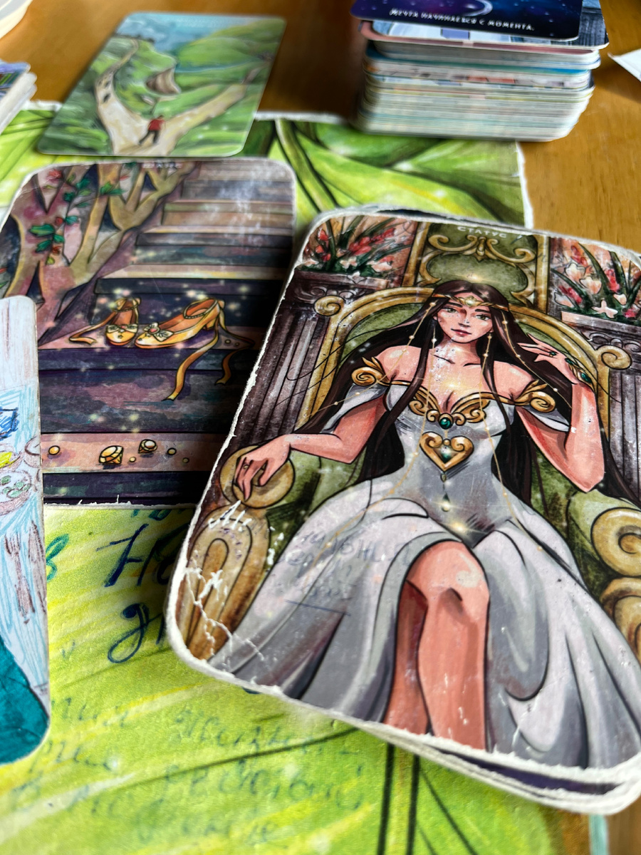 Деньги очень четко будут. Отношения, которые ведут к Вашему Статусу нужному будут. 