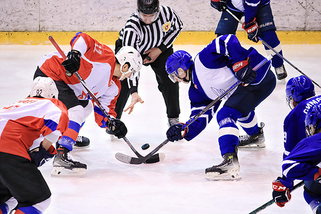 Тверские хоккеисты дали бой одному из лидеров НМХЛ