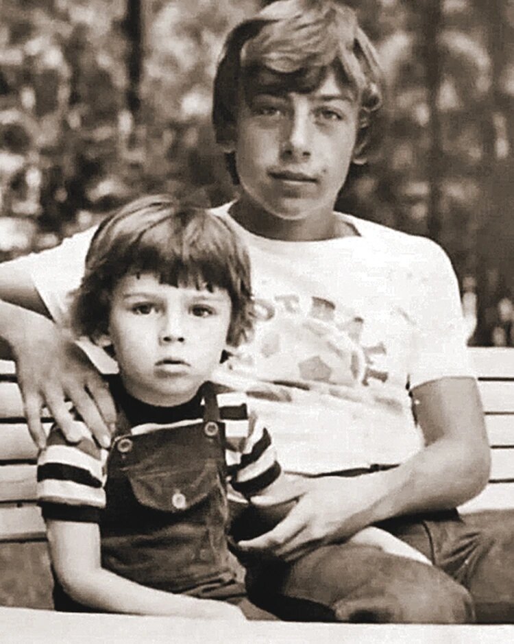 Братья Галкины: маленький Максим и старший Дмитрий