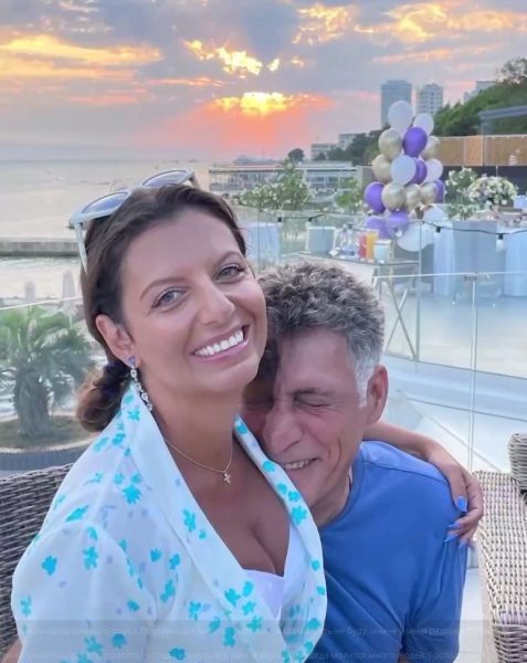    Тигран Кеосаян и Маргарита Симоньян, фото: телеграм