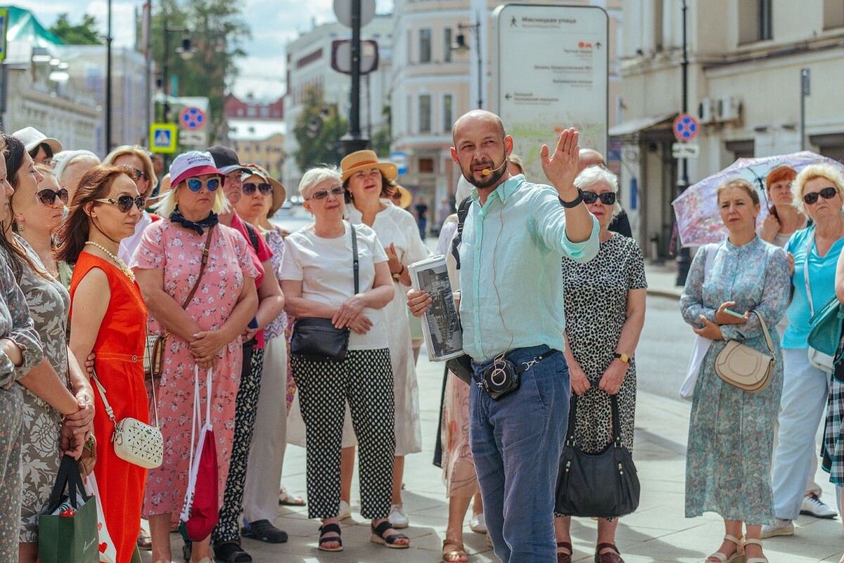    До конца года в Москве проведут более тысячи бесплатных экскурсий по районам