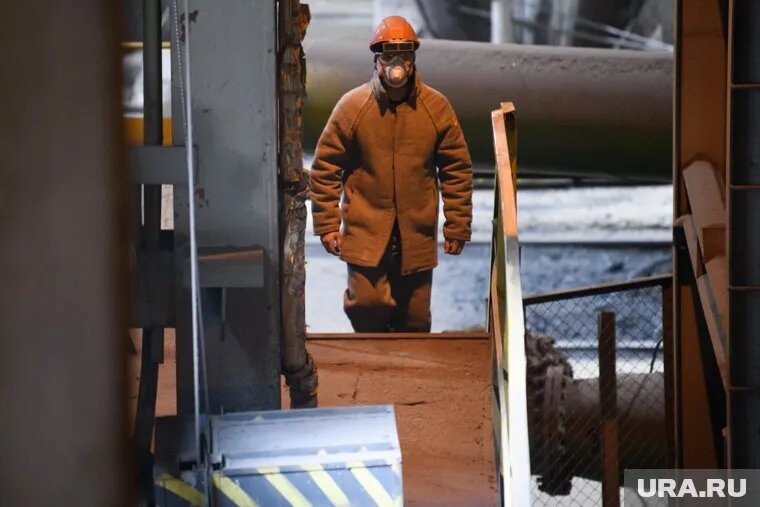 Граждане, занятые в особо тяжелых и вредных производствах, имеют право на досрочный выход на пенсию. Фото: Илья Московец © URA.RU