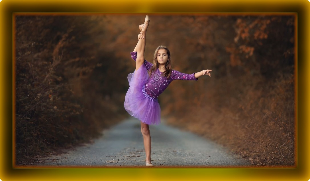 Как важно помнить с юных лет, что ты - Прекрасный Лебедёнок! ...Фотография из "Яндекса"