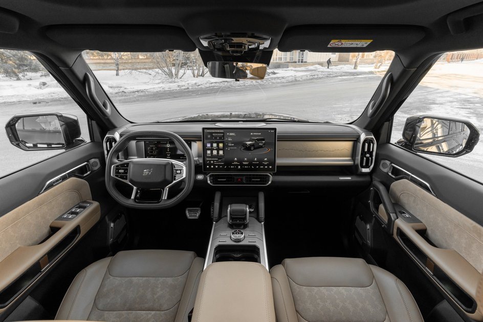 Стильный, удобный, просторный салон, в котором водитель почти не устаёт