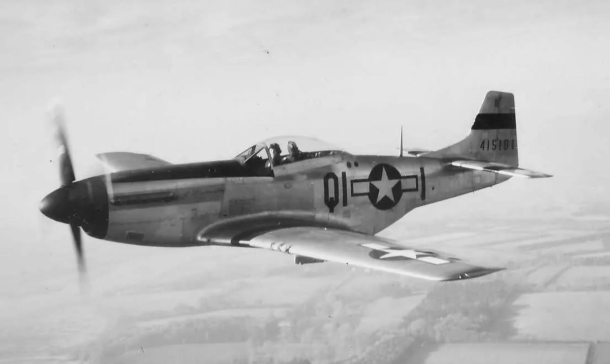 Кадры из архива: P-51 "Мустанг