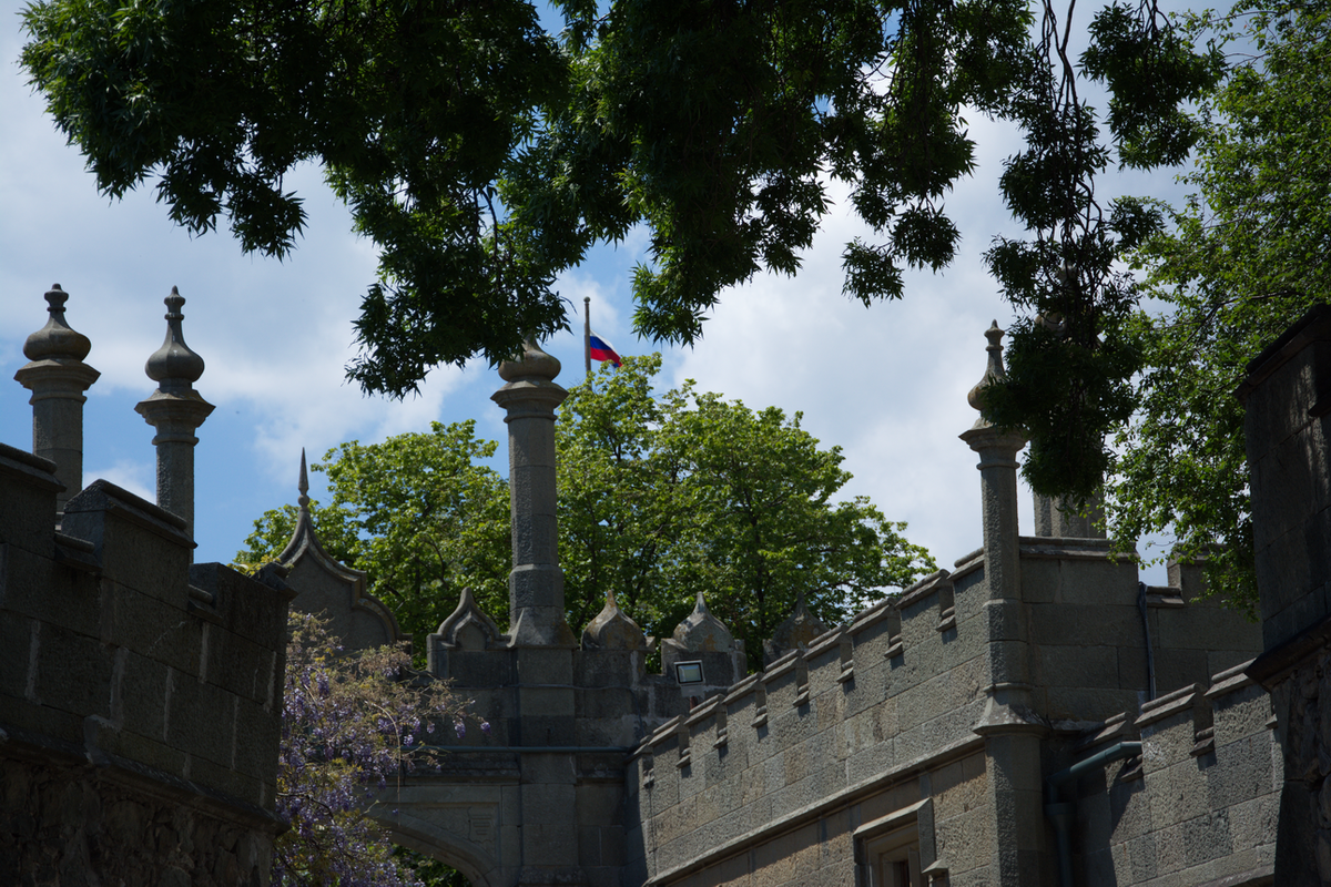 Трубы воронцовского дворца, которые впервые появились на экране в фильме "Праздник святого Йоргена"