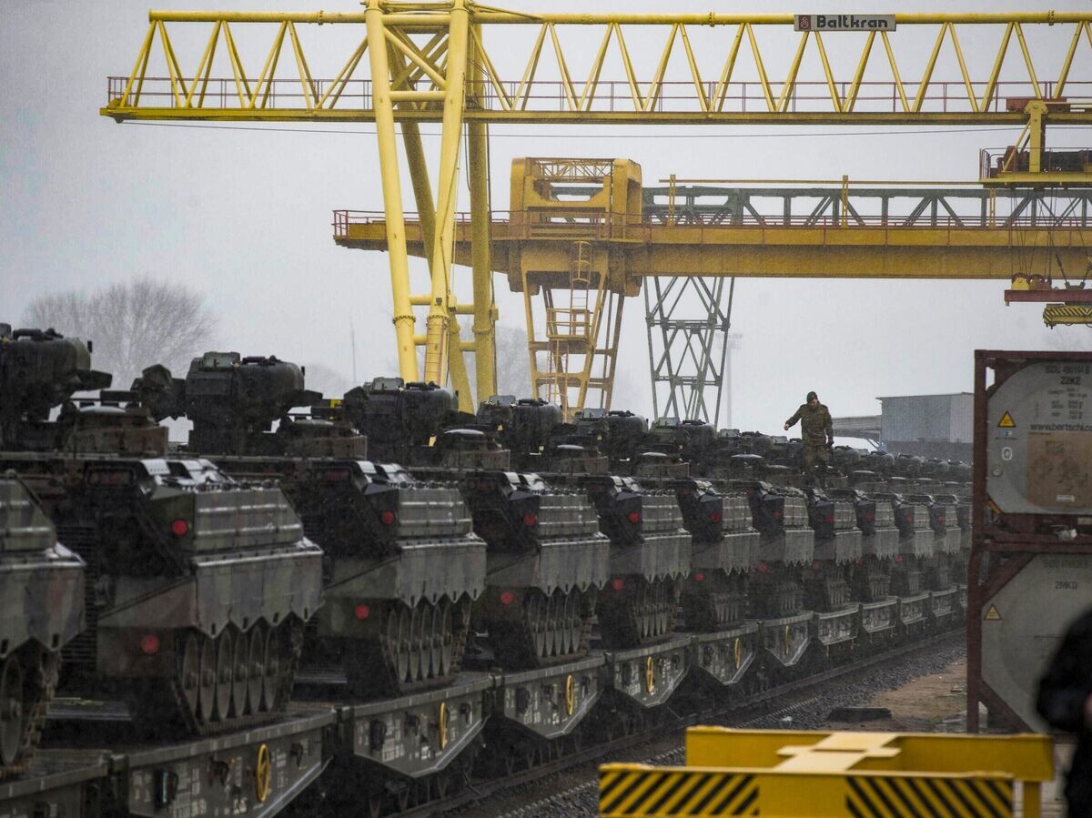    Разгрузка БМП Marder© Mindaugas Kulbis