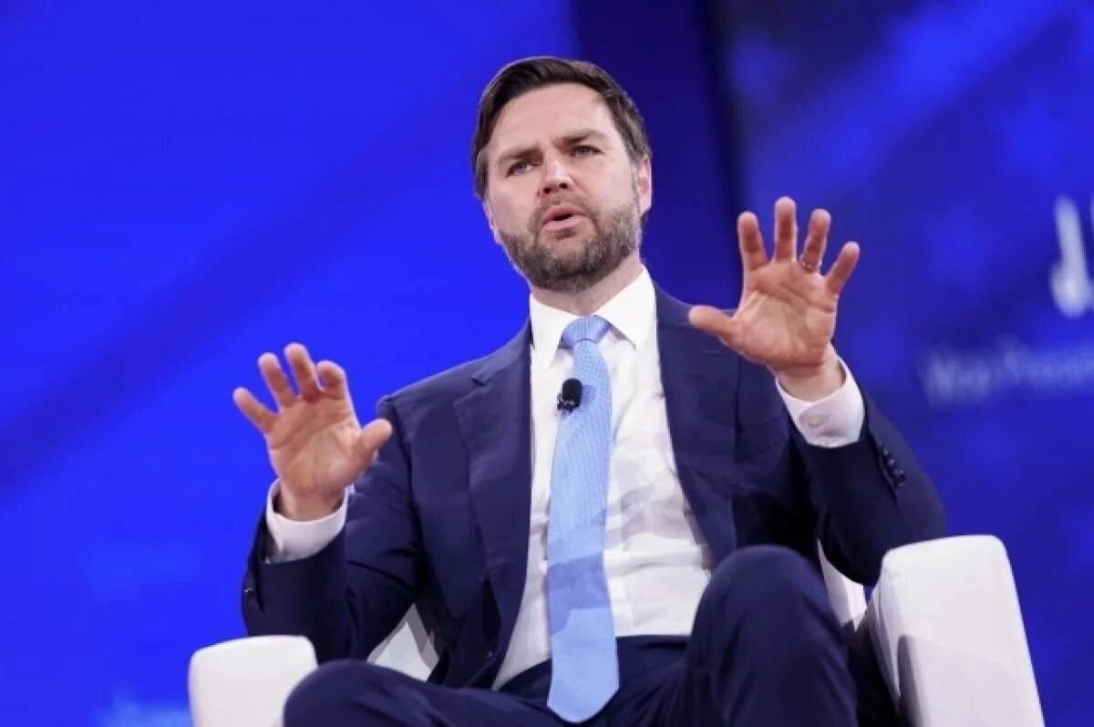    Вэнс: США и Россия работают над мирным договором по украинскому конфликту