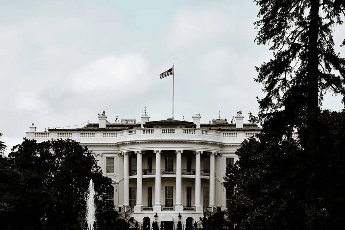    Белый дом. © unsplash.com / Edoardo Cuoghi
