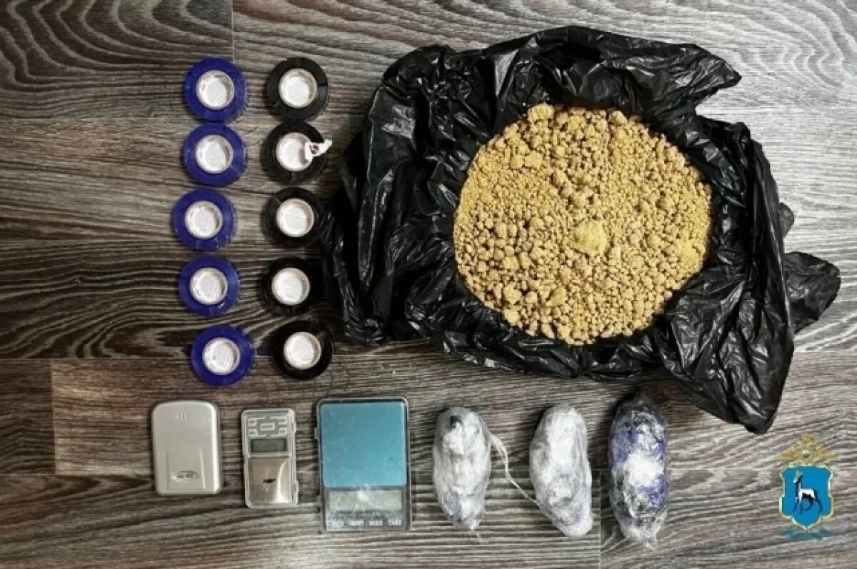    В Самаре у двух иностранцев полицейские нашли около 5 кг героина