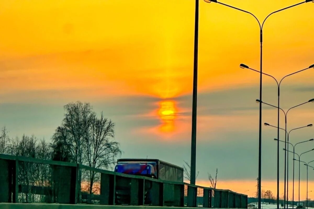    Южноуральцы поделились снимками необычного солнца