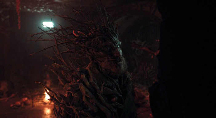 Кадр из фильма "Ущелье" (2025)