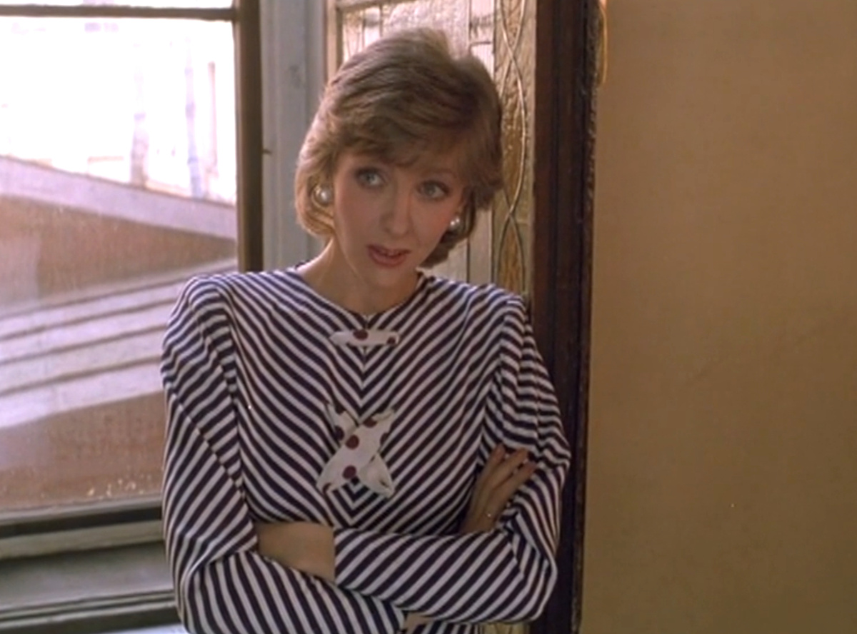 Кадр из кинофильма "Интердевочка", 1989 г., режиссер Пётр Тодоровский, сценаристы Пётр Тодоровский, Владимир Кунин, композитор Игорь Кантюков (скриншот)