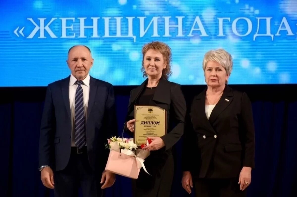    Победителей муниципальных конкурсов наградили в Оренбурге