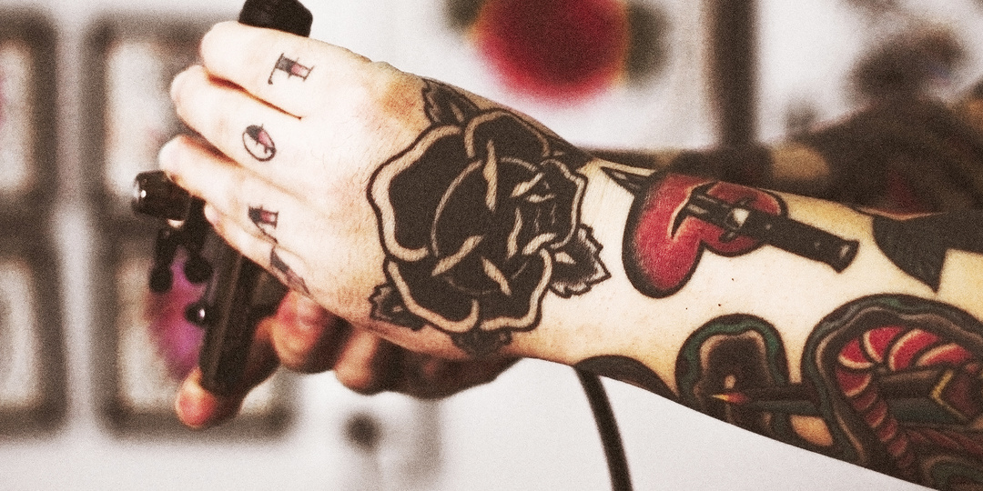 Old School: актуальны ли татуировки "старой школы" в наше время?
