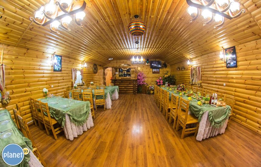 Кафе "Максим", г.Владимир, ул.  Лакина, 165А.