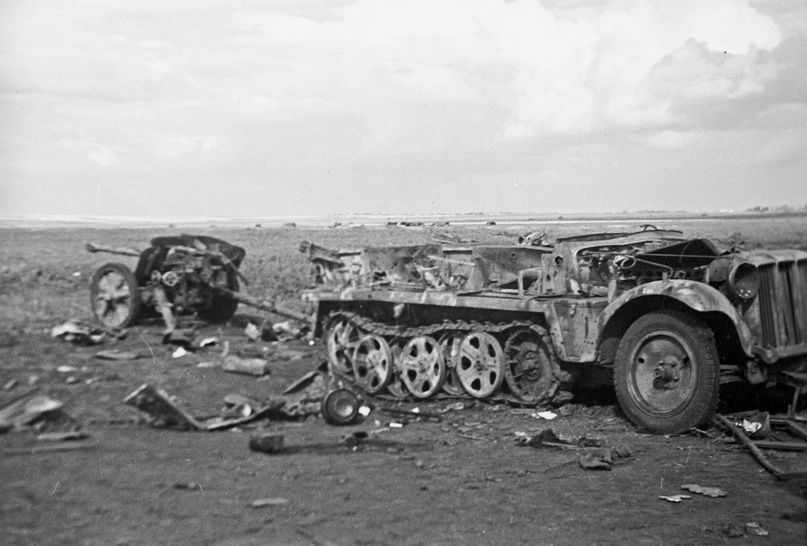 Разбитая немецкая техника. Фото из открытых источников