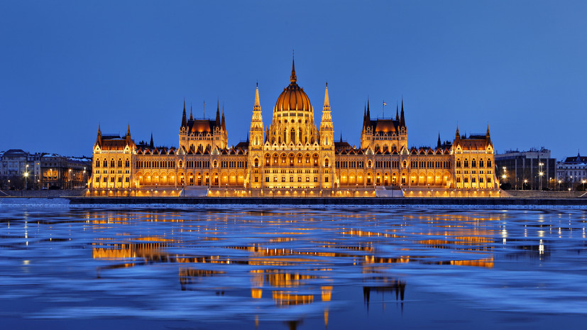     Здание правительства Венгрии Gettyimages.ru gehringj