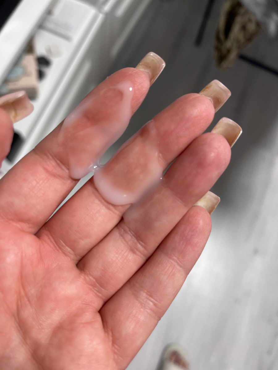 Расход не очень экономичный, если волосы густые 