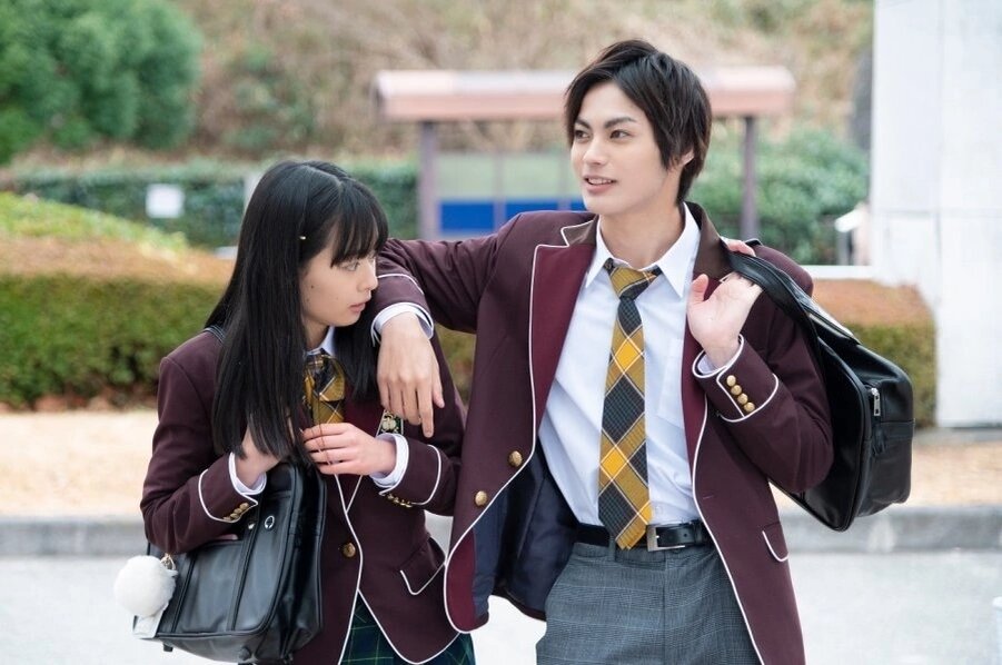 Кадр дорамы "Чёрная золушка" (2021)