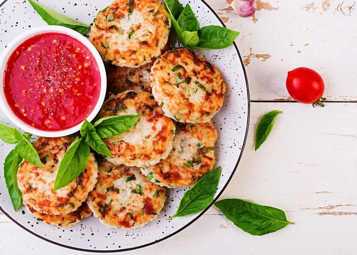 Куриные котлеты с рисом