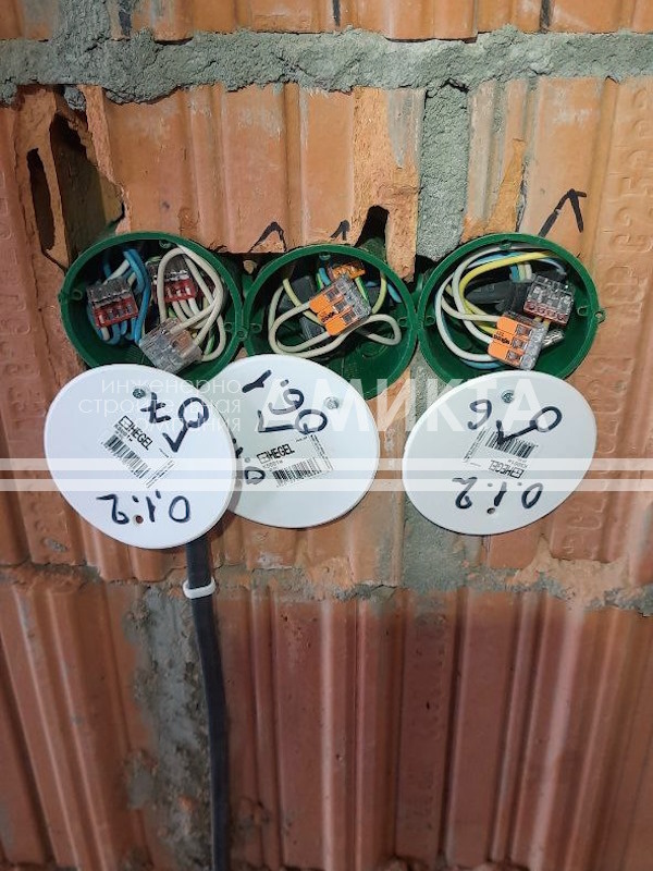 фотография со страницы https://amikta.ru/portfolio/montazh-inzhenernuh-sysstem-pushnoe