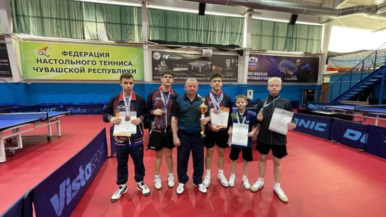    Оренбуржец завоевал три «золота» на первенстве страны по настольному теннису среди глухих «О»