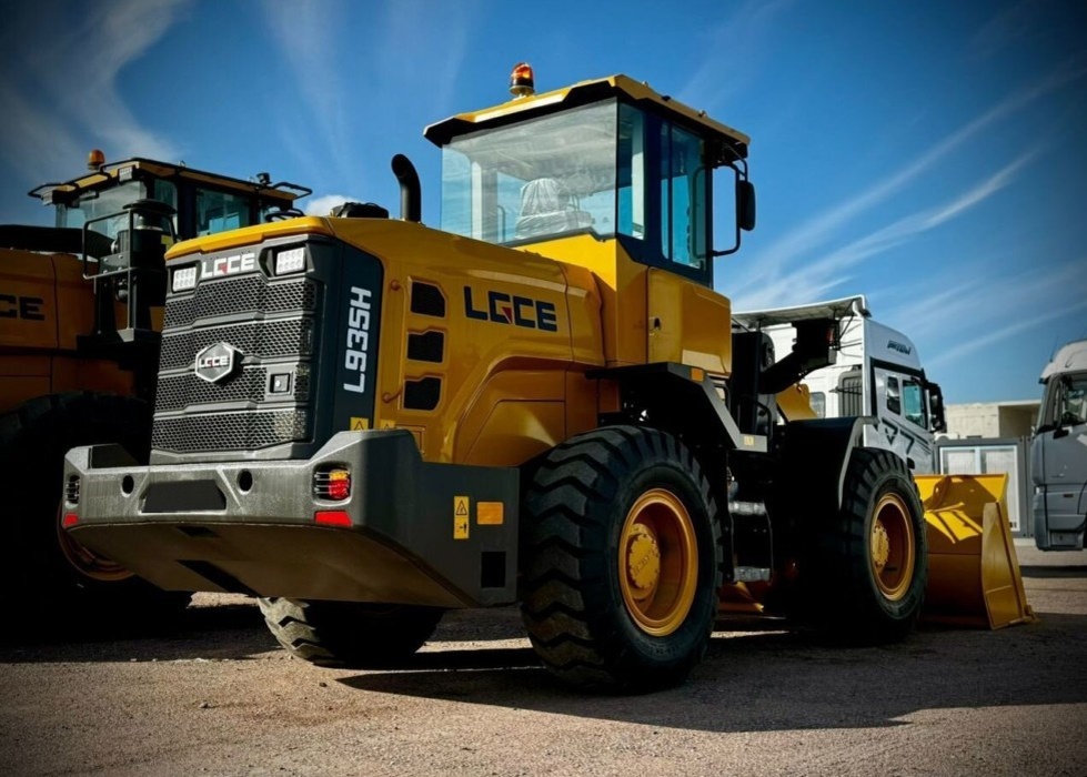 Фронтальный погрузчик LGCE (SDLG) L935H