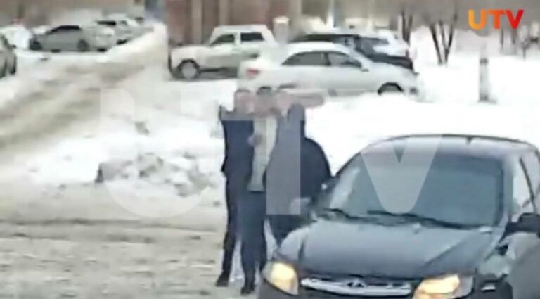    Выстрел в спину. В Орске мужчина демонстративно стрелял в женщину Белов Михаил Александрович