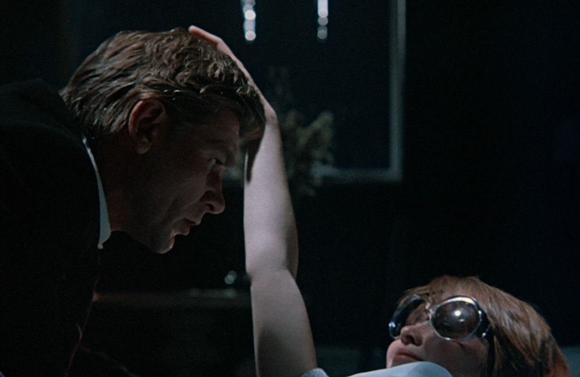 Кадр из фильма "Отель "У погибшего альпиниста" (1979)