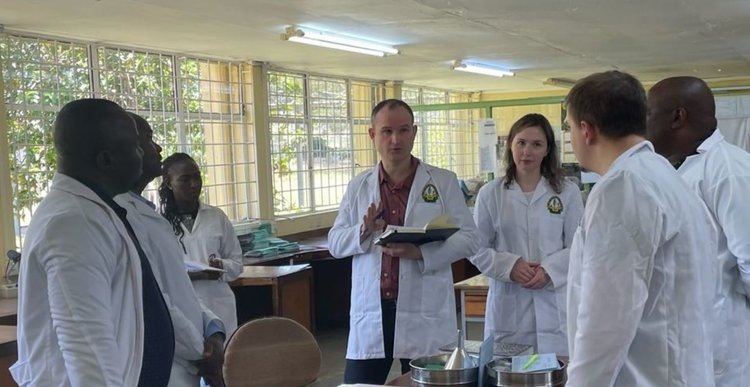     Специалисты Россельхознадзора провели аудит семеноводческой лаборатории в Кении
