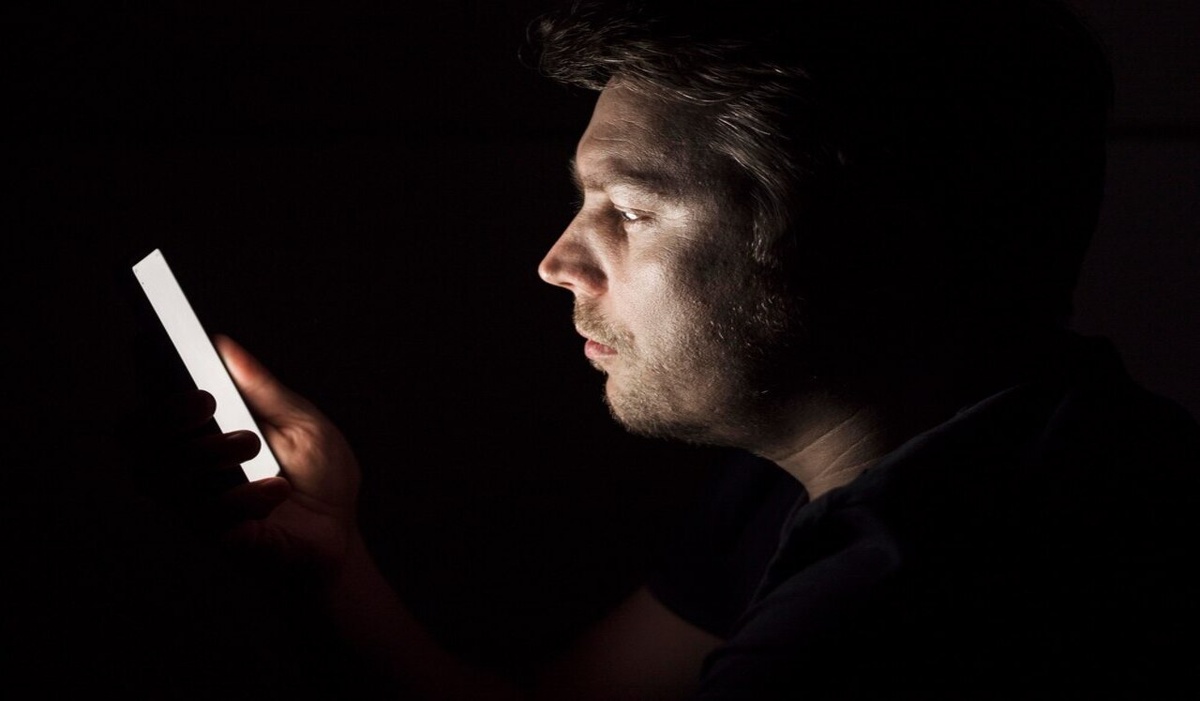    Курянин подал в суд на сотового оператора за рекламные рассылки