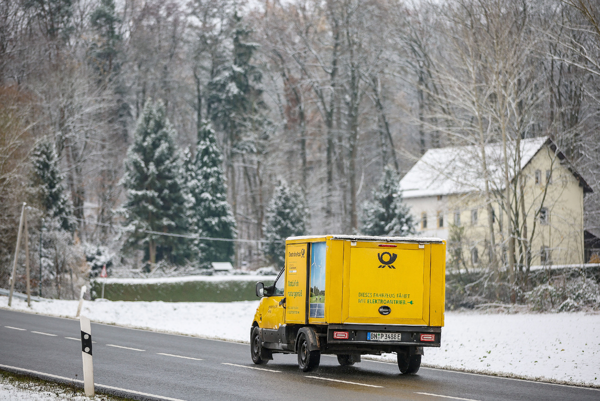 Автомобиль на электротяге. Фото: dpa Фото: Jan Woitas/dpa