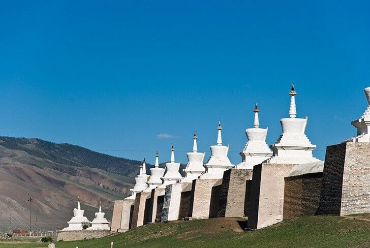 Харахорин - бывший Каракорум, Монголия. 
Кстати, древнюю столицу решено восстановить