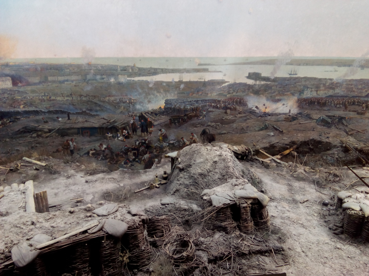 Очень детальный передний план, плавно переходящий в картину