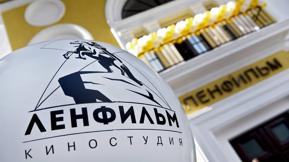 5 марта 1914 года в Петербурге создали Военно-кинематографический отдел Скобелевского комитета, который в 1918 году стал известен как Петроградский кинокомитет, а затем преобразовался в «Севзапкино» — прототип киностудии «Ленфильм».📷Фото: Александр Коряков / Коммерсантъ