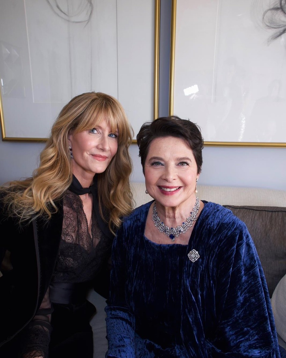 Лора Дерн (58) и Изабелла Росселлини (72)  на 97-й церемонии вручения премии «Оскар». Фото: Getty Images 