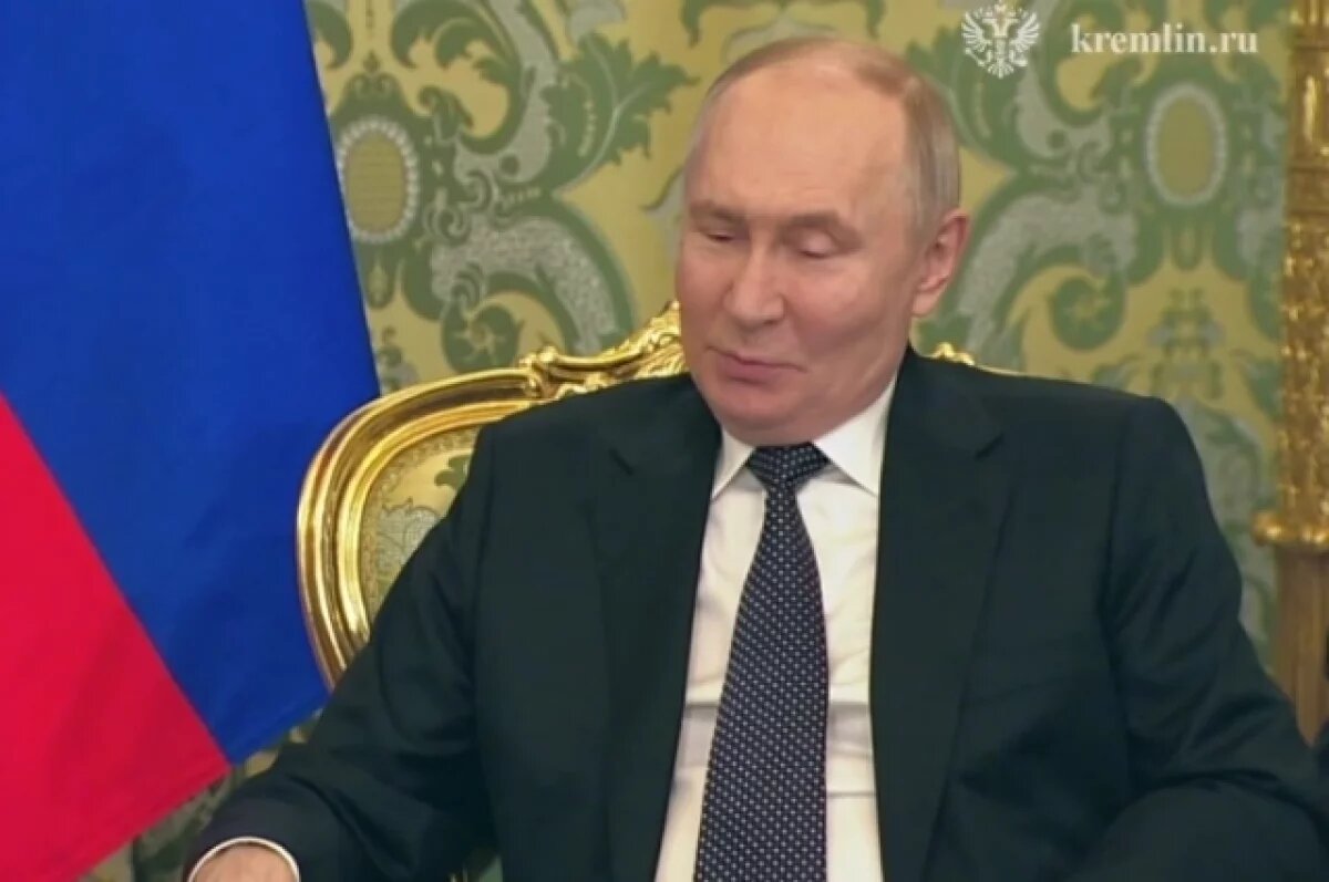    Путин поблагодарил премьера Мьянмы за подаренных России слонят