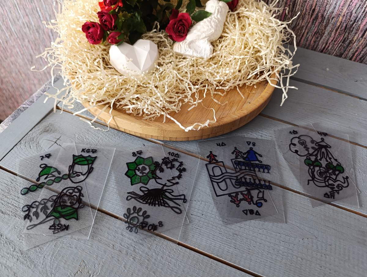 Все-таки смотрим на мужчину, либотденщина сейчас в мужских энергиях. Король пентаклей - герой дня. Ну, или женщинами сегодня такова.