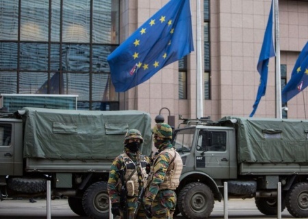    Европе не по силам организовать собственный военный альянс. Могут ли США выйти из НАТО? Мнение Виктора Литовкина