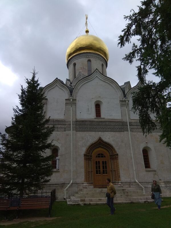 Рождественский собор Саввино-Сторожевского монастыря, 2019 год. Дождливо было, пасмурно.