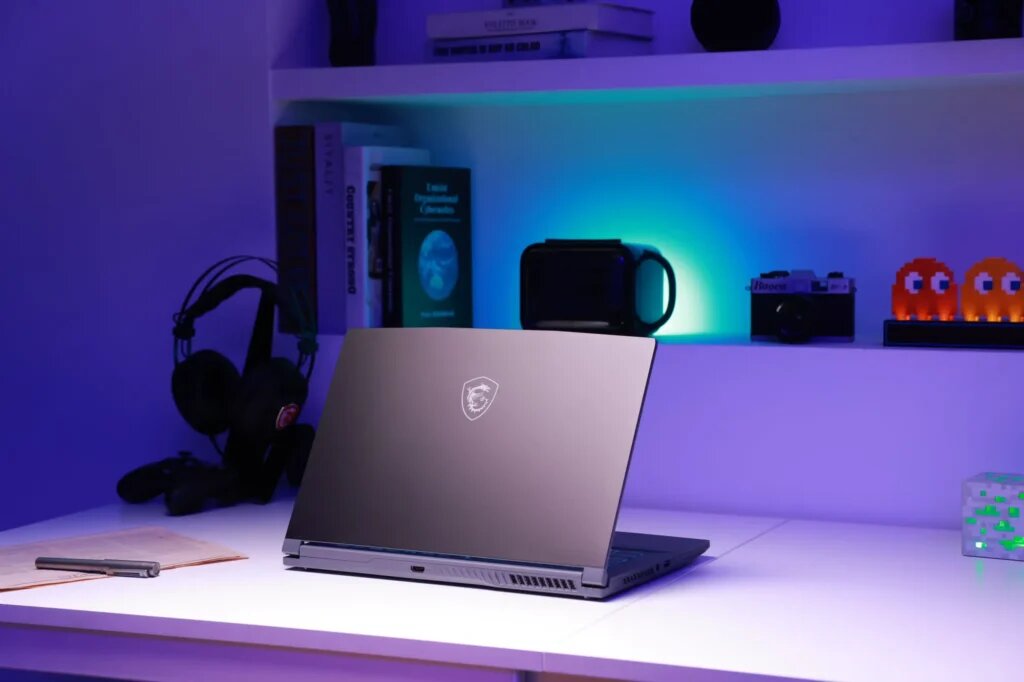    Ноутбук MSI Thin A15 B7VX