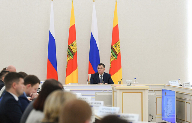 Три молодые семьи Тверской области получат дополнительную выплату