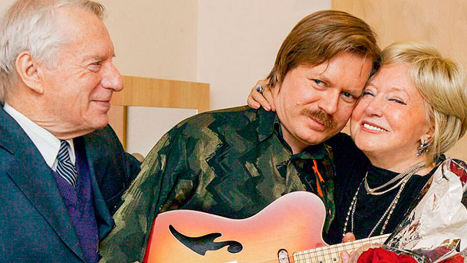Людмила Касаткина и Сергей Колосов с сыном Алексеем