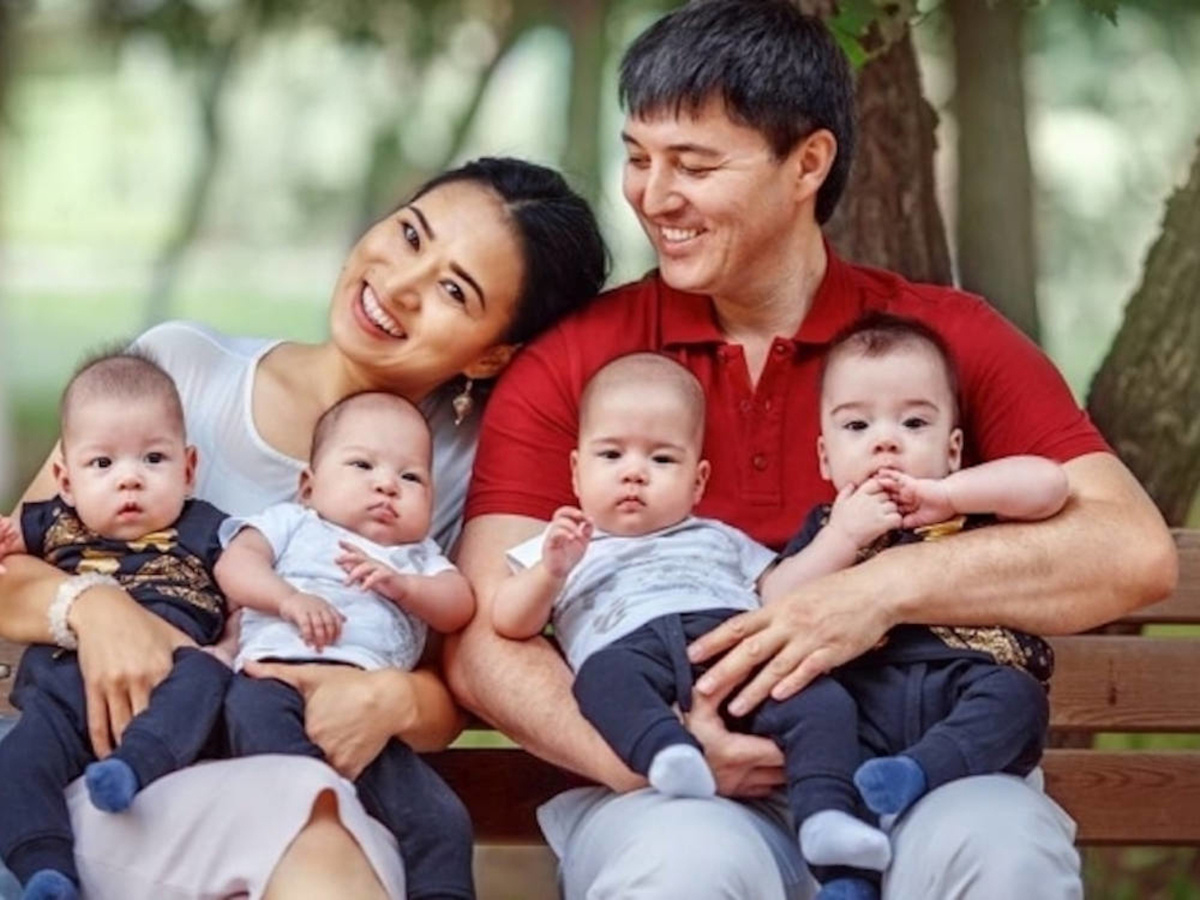 Обычная казахская семья