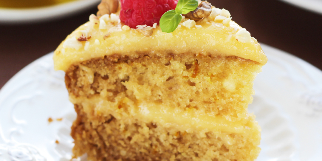 Нет ни масла, ни яиц, а торт все равно пышный! Берите апельсины и включайте духовку…