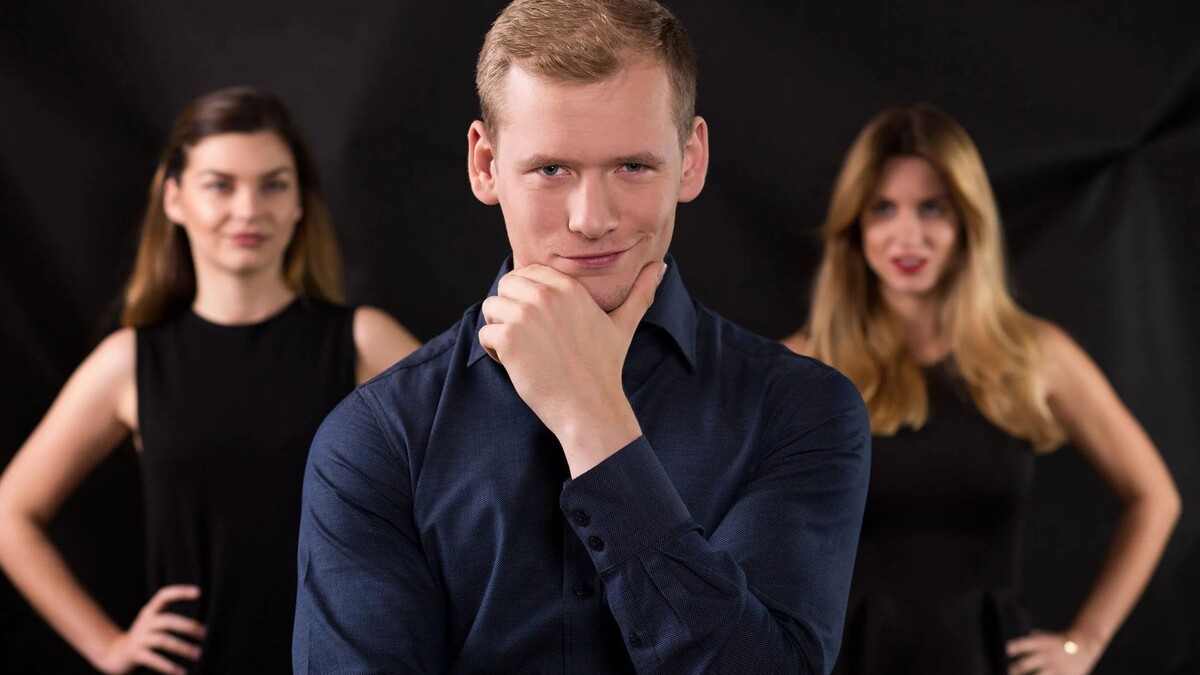 Успешные мужчины привлекают внимание