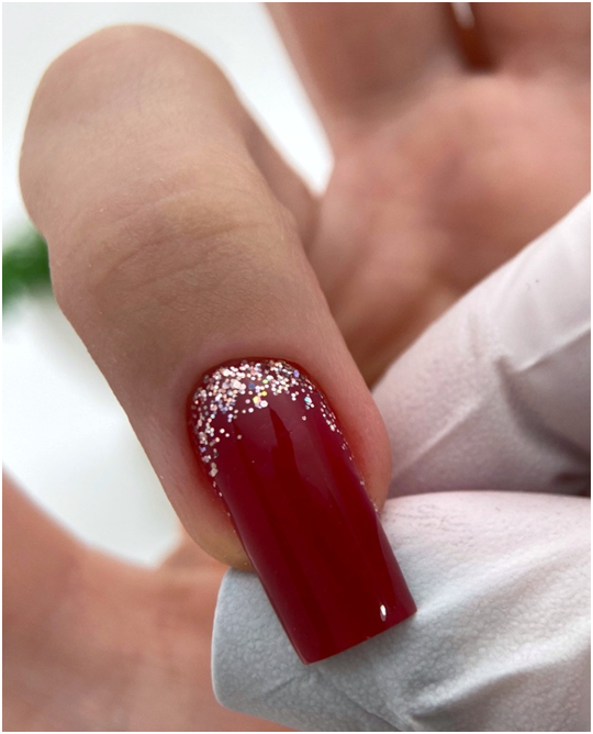 Беспринципно красный маникюр с гелем Onni Ruby